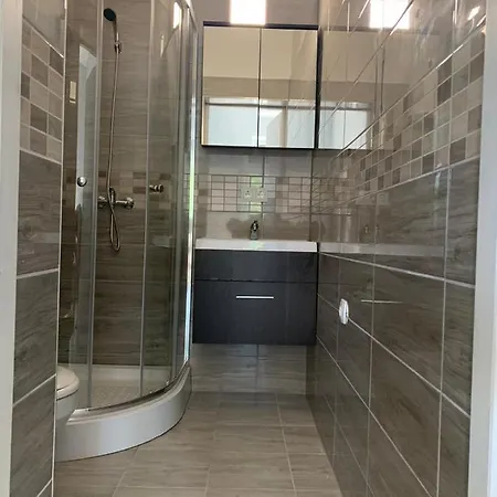 Kinizsi Udvar Apartmanhaz מלון דירות Balatonboglár