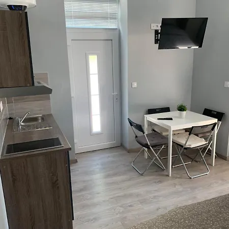 Апарт-отель Kinizsi Udvar Apartmanhaz