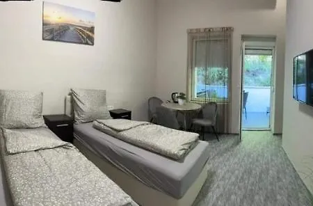 Kinizsi Udvar Apartmanhaz 3* Balatonboglár