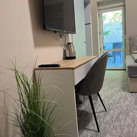 Kinizsi Udvar Apartmanhaz Апарт-отель