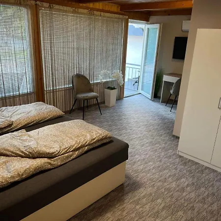 מלון דירות Kinizsi Udvar Apartmanhaz Balatonboglár