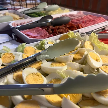 Kinizsi Udvar Apartmanhaz 3*