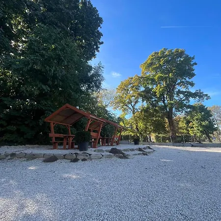 Kinizsi Udvar Apartmanhotel Balatonboglár