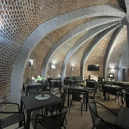 Apartmanhotel Kinizsi Udvar 3*