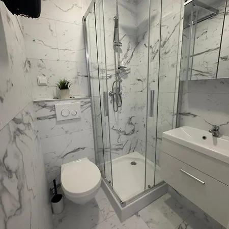 Kinizsi Udvar Apartmanhaz מלון דירות Balatonboglár