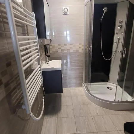 Kinizsi Udvar Apartmanhaz Balatonboglár