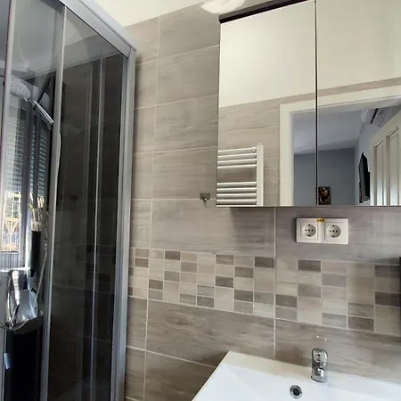 Kinizsi Udvar Apartmanhotel Balatonboglár
