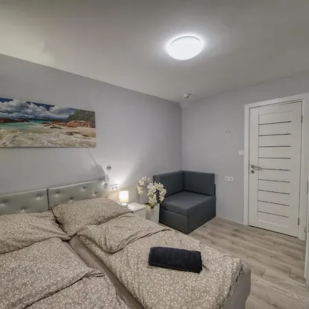 Aparthotel Kinizsi Udvar 3*