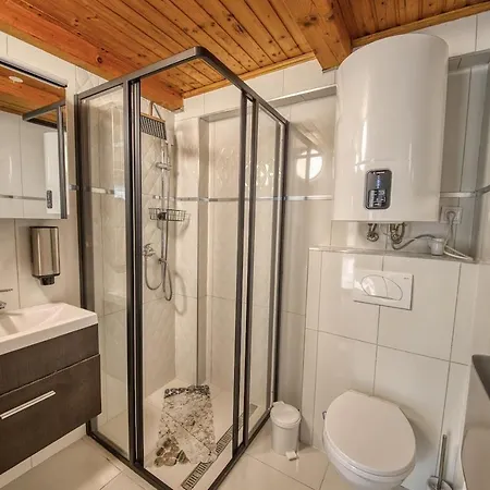 Kinizsi Udvar Aparthotel Balatonboglár