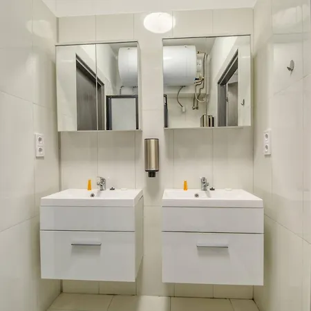 Ξενοδοχείο με διαμερίσματα Kinizsi Udvar Apartmanhaz Balatonboglár
