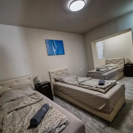 Kinizsi Udvar Apartmanhaz