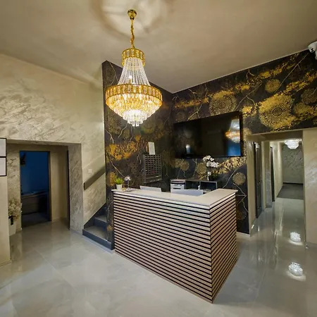 Ξενοδοχείο με διαμερίσματα Kinizsi Udvar Apartmanhaz 3*