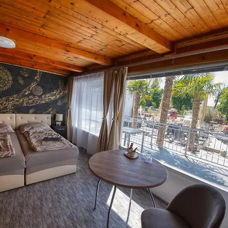Aparthotel Kinizsi Udvar Balatonboglár