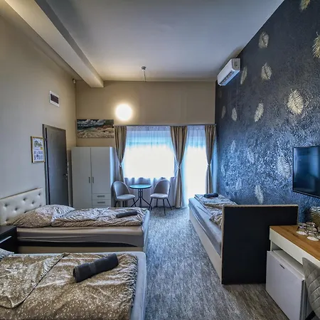 Kinizsi Udvar Apartmanhaz Ξενοδοχείο με διαμερίσματα Balatonboglár