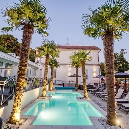 Aparthotel Kinizsi Udvar