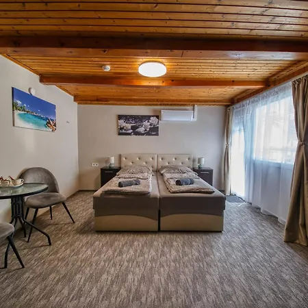 Aparthotel Kinizsi Udvar