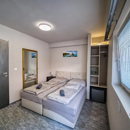 Kinizsi Udvar Apartmanhaz Balatonboglár