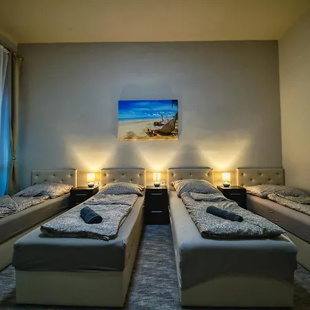 Kinizsi Udvar Apartmanhaz