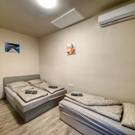 Kinizsi Udvar Apartmanhaz 3* Balatonboglár