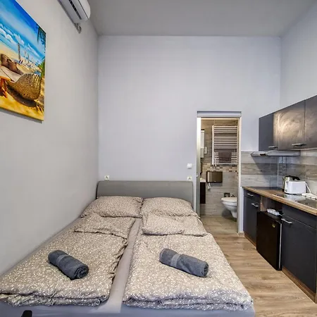 Kinizsi Udvar Apartmanhaz アパートホテル