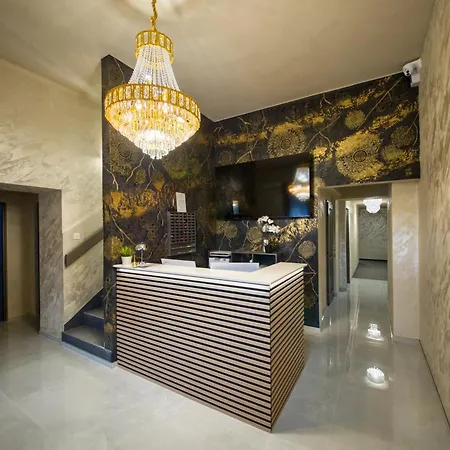 Aparthotel Kinizsi Udvar 3*