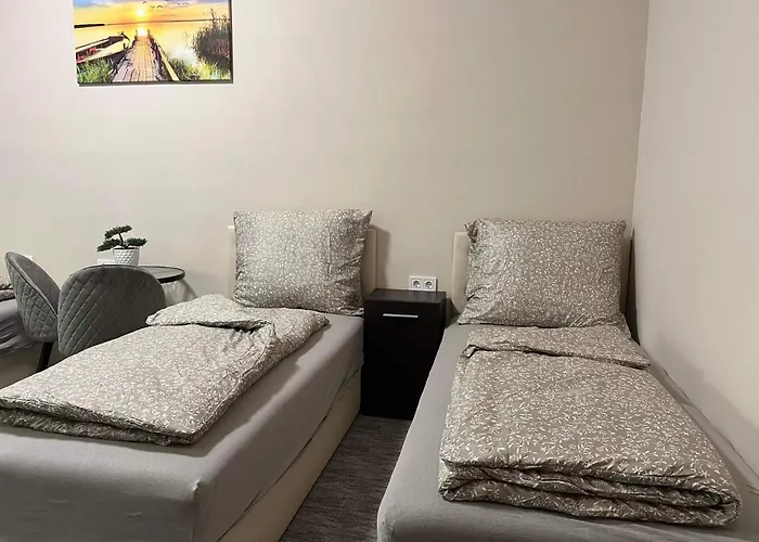 Kinizsi Udvar Apartmanhaz 3* Balatonboglár