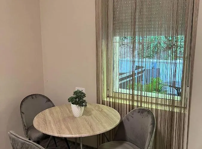 Hotel apartamentowy Kinizsi Udvar Apartmanhaz 3*