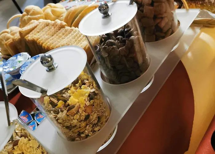 Hotel apartamentowy Kinizsi Udvar Apartmanhaz Balatonboglár