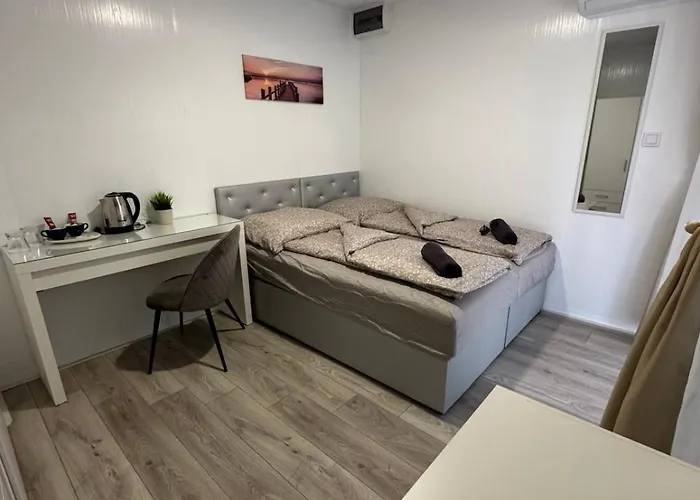 Ξενοδοχείο με διαμερίσματα Kinizsi Udvar Apartmanhaz