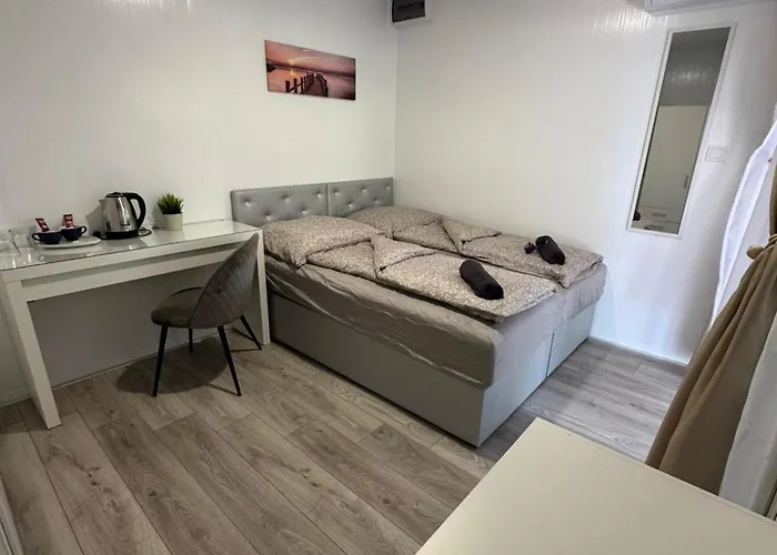 Kinizsi Udvar Apartmanhaz Balatonboglár