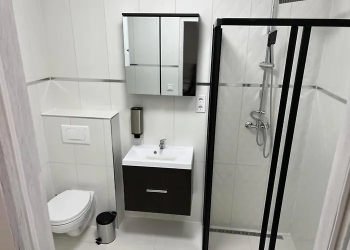 Kinizsi Udvar Apartmanhaz 3* Balatonboglár