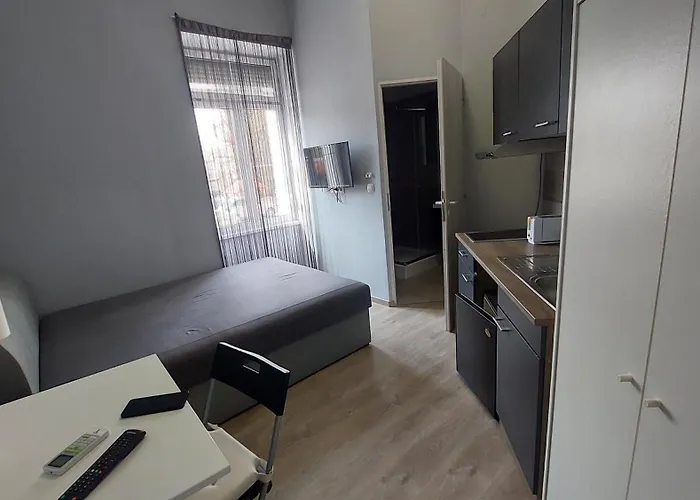 Ξενοδοχείο με διαμερίσματα Kinizsi Udvar Apartmanhaz Balatonboglár