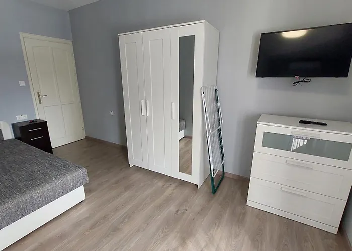 Kinizsi Udvar Apartmanhaz Balatonboglár