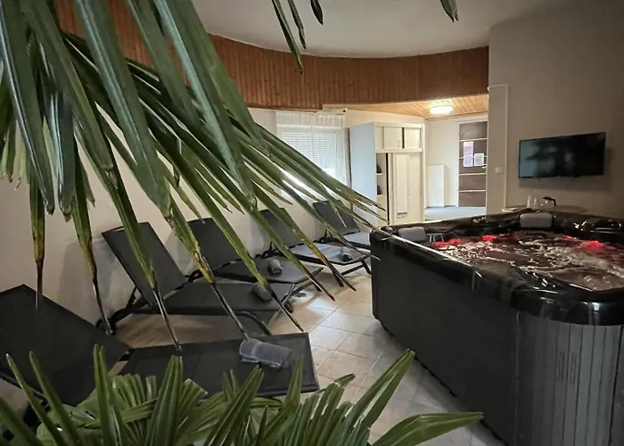 Hotel apartamentowy Kinizsi Udvar Apartmanhaz 3*