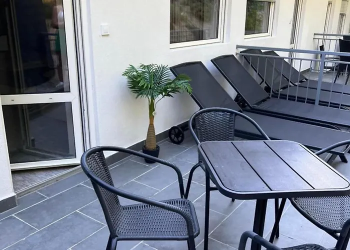 Apartmanhotel Kinizsi Udvar 3*